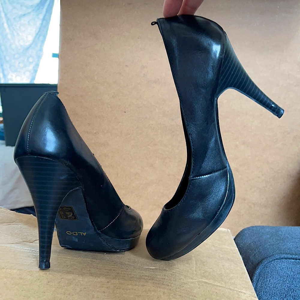 *Slightly Used* Black Heels from Aldo - SIZE 9